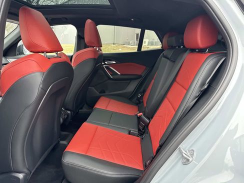 Used 2025 BMW X2 xDrive28i w/ Premium Package image 15