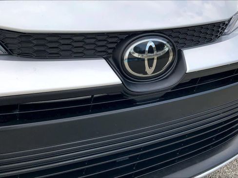 Certified 2025 Toyota Corolla LE image 29