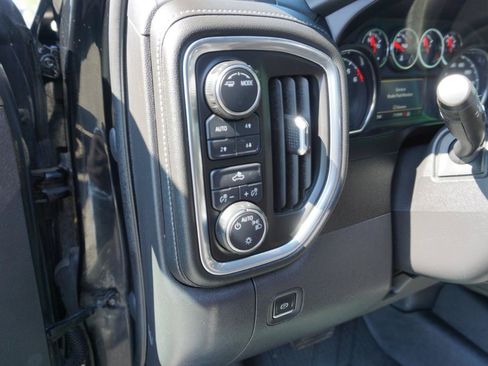 Used 2021 Chevrolet Silverado 1500 LT w/ Z71 Off-Road Package AWD/4WD image 9