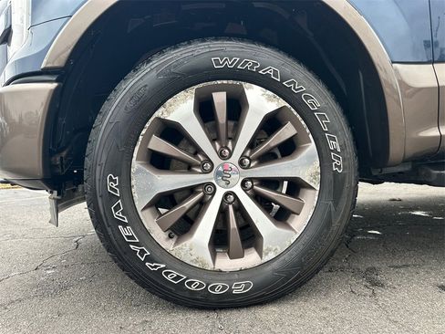 Used 2015 Ford F150 King Ranch w/ FX4 Off-Road Package image 12