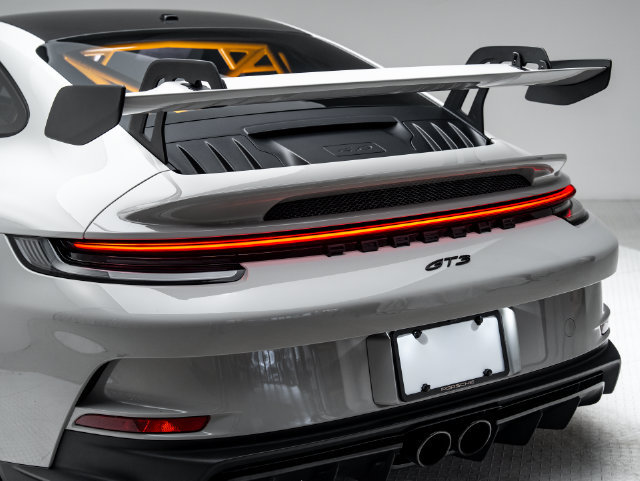 Used 2022 Porsche 911 GT3 RWD image 32