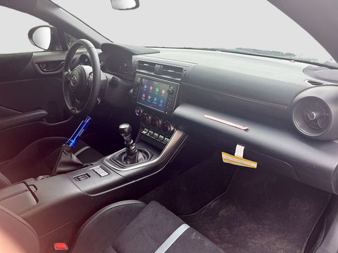 Used 2023 Toyota GR86 Premium RWD image 28