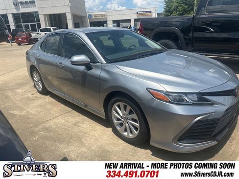 Used 2021 Toyota Camry LE FWD image 1