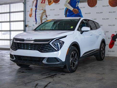 Used 2025 Kia Sportage LX image 20