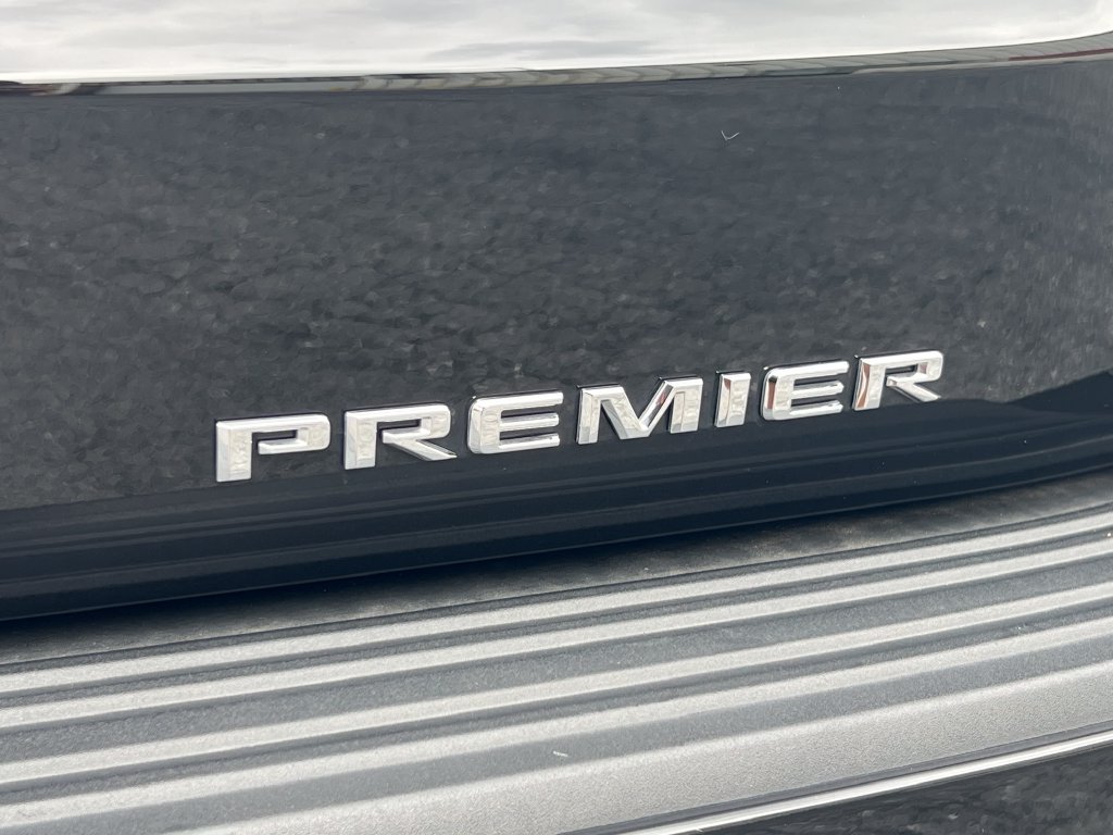 Used 2026 Chevrolet Tahoe Premier AWD/4WD image 21