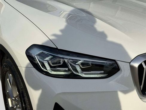 Certified 2024 BMW X3 xDrive30i w/ Convenience Package image 9