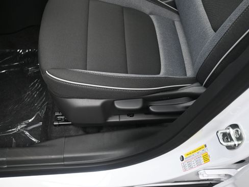 New 2026 Chevrolet TrailBlazer LT AWD/4WD image 19