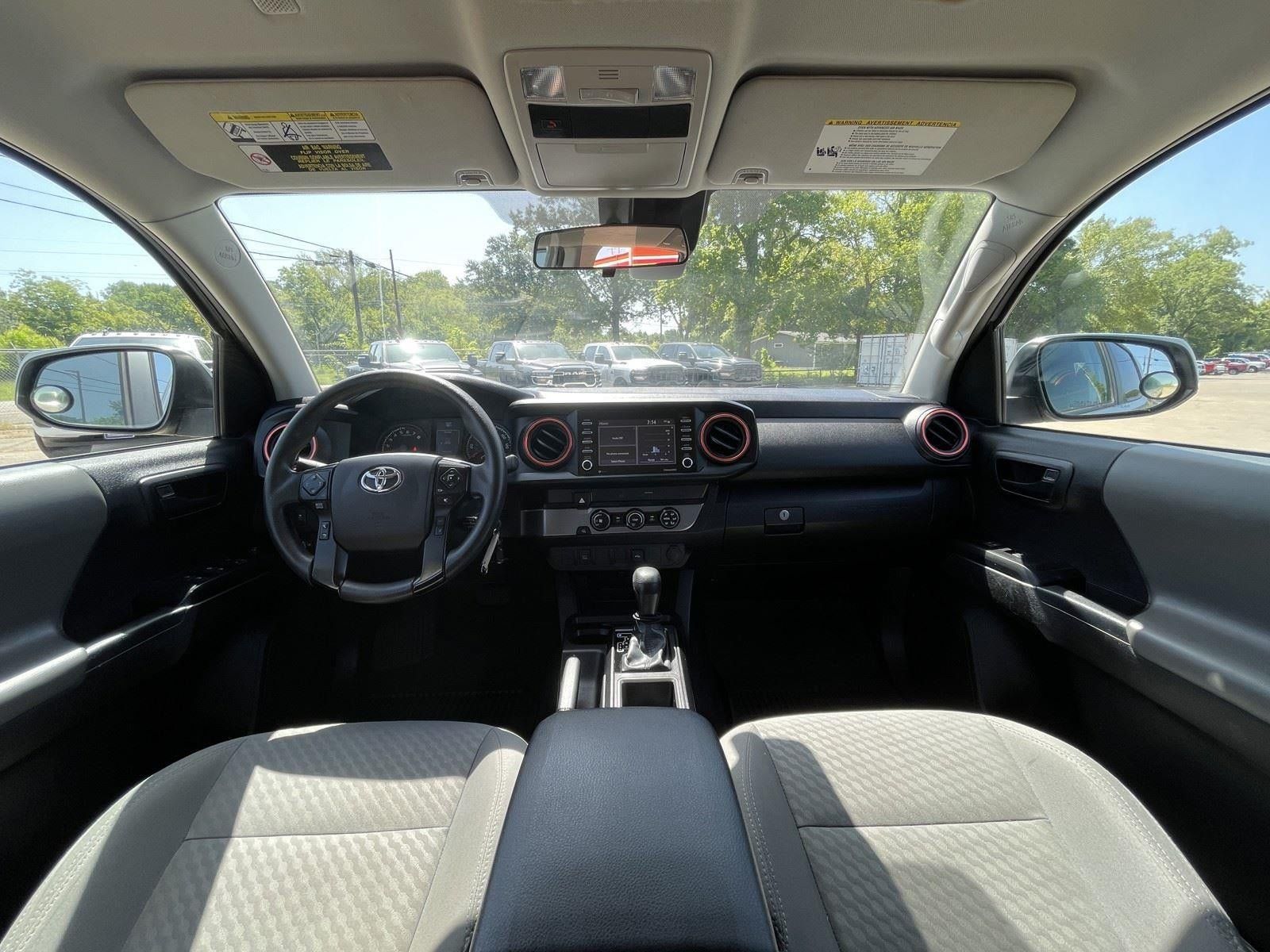 Used 2022 Toyota Tacoma SR w/ SR Convenience Package RWD image 18