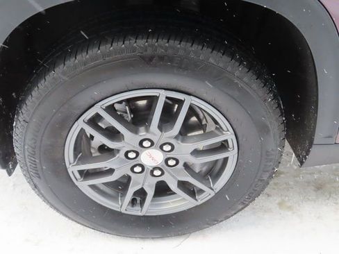 Used 2026 GMC Acadia Elevation image 16