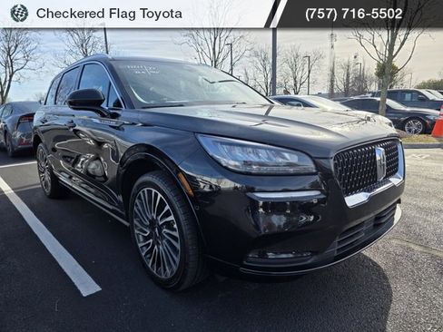 Used 2022 Lincoln Corsair AWD w/ Premium Package image 3