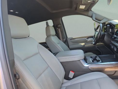 Used 2025 Chevrolet Silverado 2500 LT w/ All Star Edition image 28