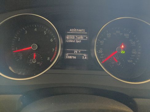 Used 2018 Volkswagen Jetta SE FWD image 23