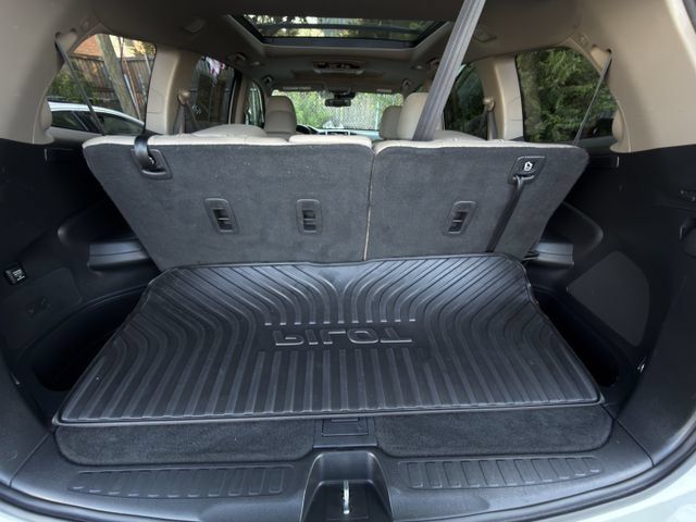 Used 2017 Honda Pilot Elite image 32