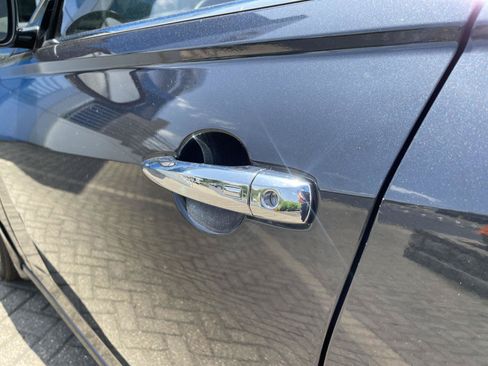 Used 2022 Nissan Altima 2.5 SL FWD image 11