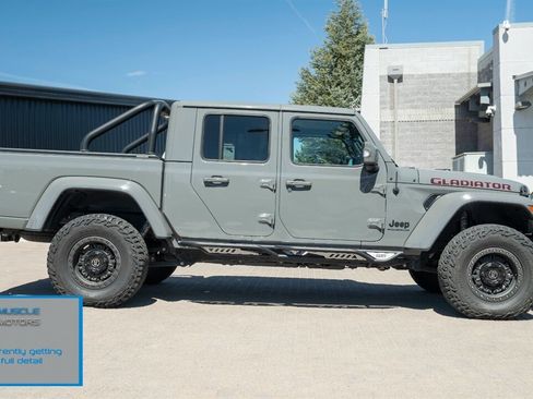 Used 2023 Jeep Gladiator Overland image 5