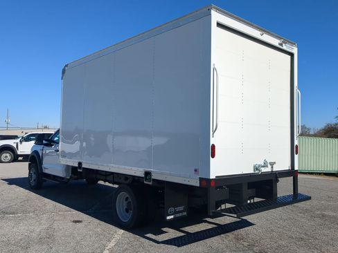 New 2026 Ford F550 2WD Regular Cab Super Duty image 5
