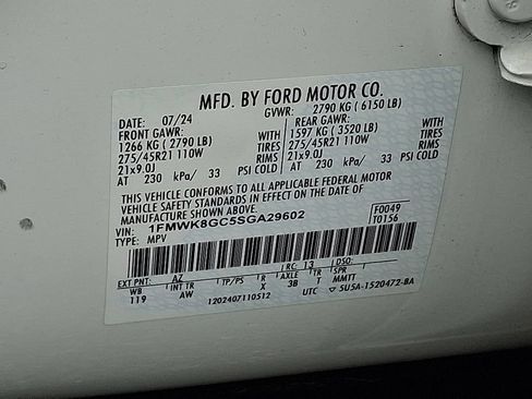 Used 2025 Ford Explorer ST AWD/4WD image 27