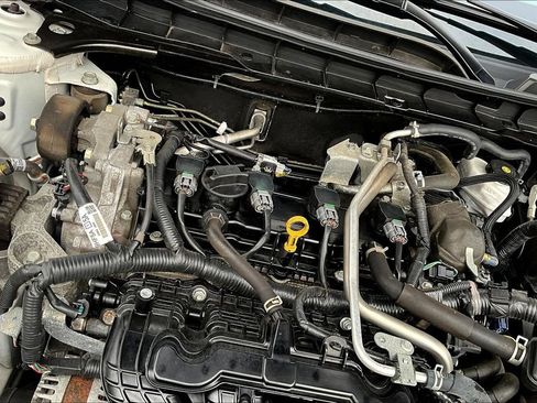 Used 2024 Nissan Altima 2.5 SR FWD image 30