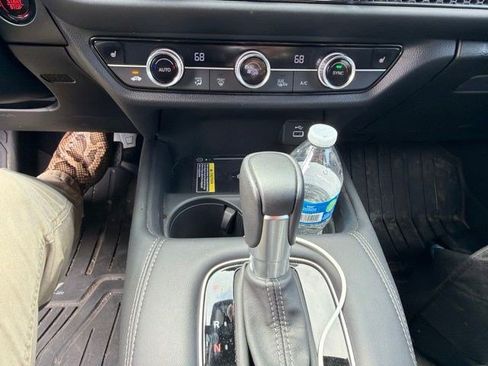 Used 2025 Honda HR-V EX-L image 37