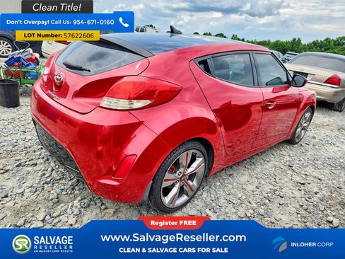Used 2013 Hyundai Veloster w/ Style Pkg FWD image 4