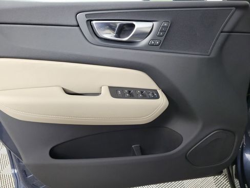 Certified 2026 Volvo XC60 B5 Plus w/ Protection Package Premier image 19