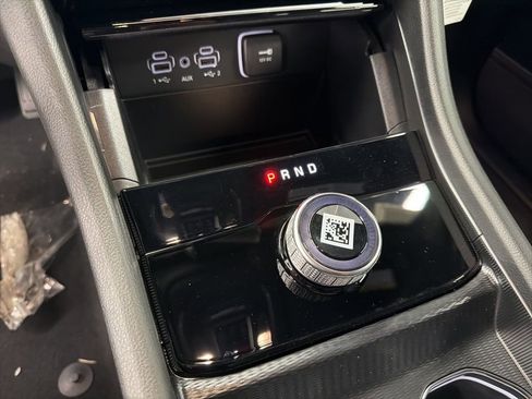 New 2026 Jeep Grand Cherokee Limited RWD image 24