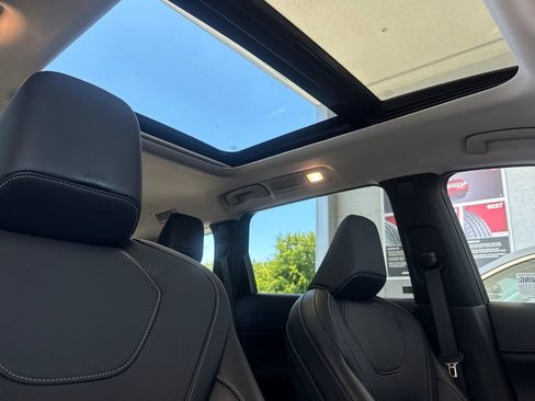 Used 2023 INFINITI QX60 Pure FWD image 16