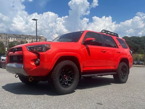 Used 2024 Toyota 4Runner TRD Off-Road Premium w/ Moonroof Package AWD/4WD image 1