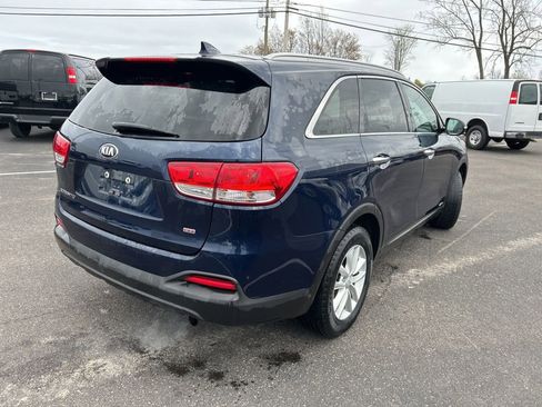 Used 2018 Kia Sorento AWD image 7
