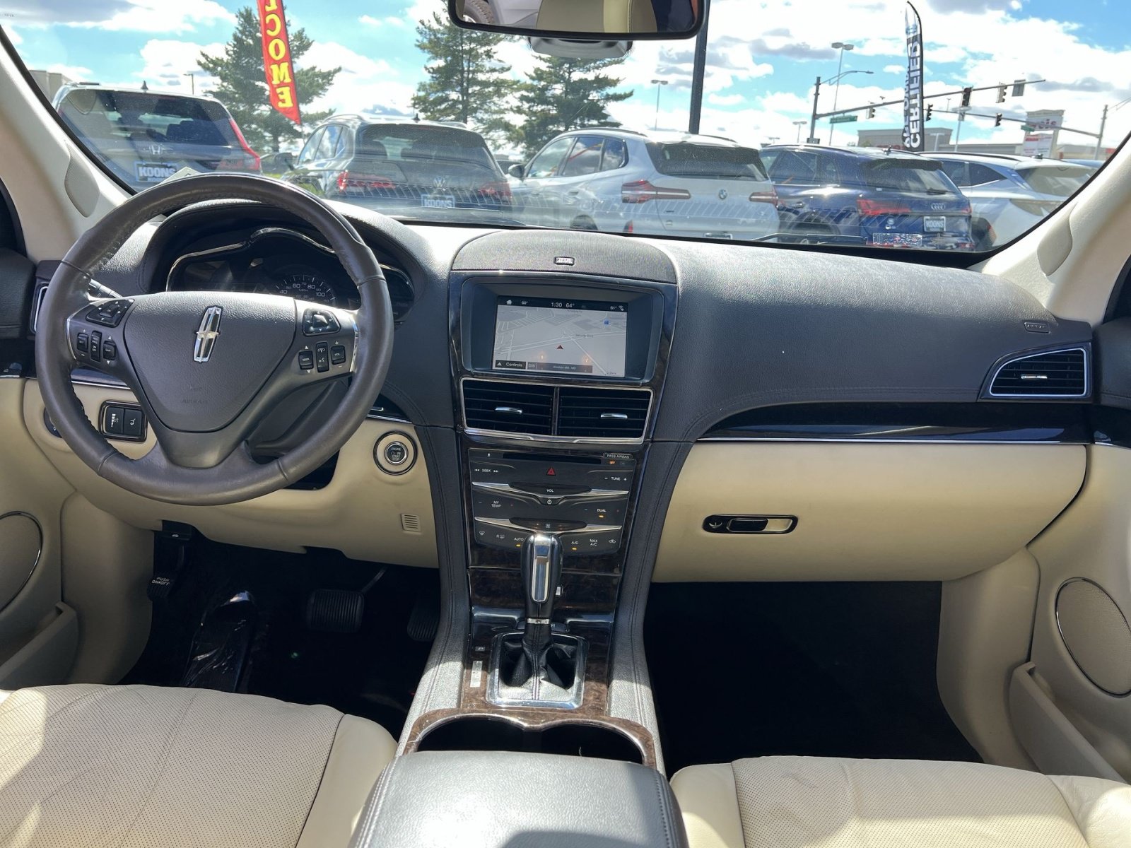 Used 2018 Lincoln MKT AWD w/ Technology Package image 31