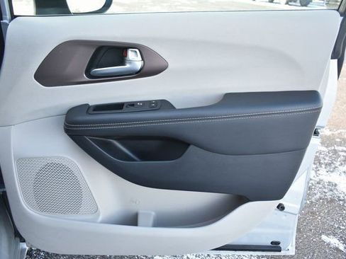 Used 2024 Chrysler Voyager LX image 45