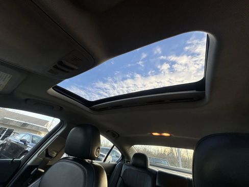 Used 2014 Buick Regal image 16