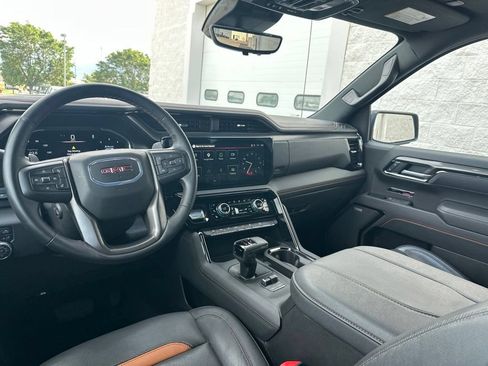 Used 2025 GMC Sierra 1500 AT4 AWD/4WD image 12