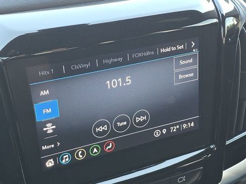 Used 2023 Chevrolet Traverse RS w/ LPO, Floor Liner Package AWD/4WD image 36