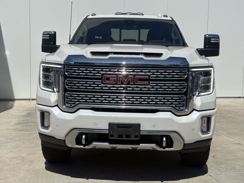 Used 2023 GMC Sierra 3500 Denali w/ Denali Ultimate Package AWD/4WD image 3