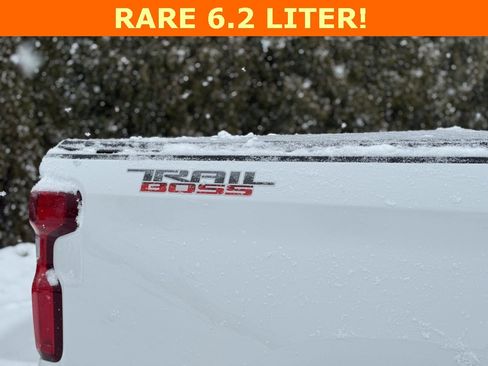 Used 2021 Chevrolet Silverado 1500 Custom Trail Boss w/ Safety Confidence Package image 11