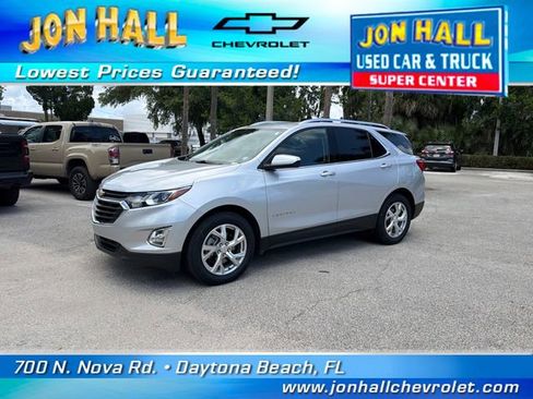 Used 2020 Chevrolet Equinox LT FWD image 2