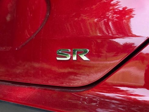 Used 2023 Nissan Kicks SR w/ SR Premium Package FWD image 26