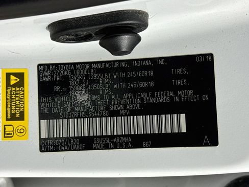 Used 2018 Toyota Highlander XLE AWD/4WD image 40