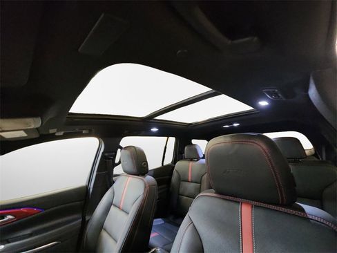 Certified 2024 Chevrolet Traverse RS w/ LPO, Floor Liner Package image 23