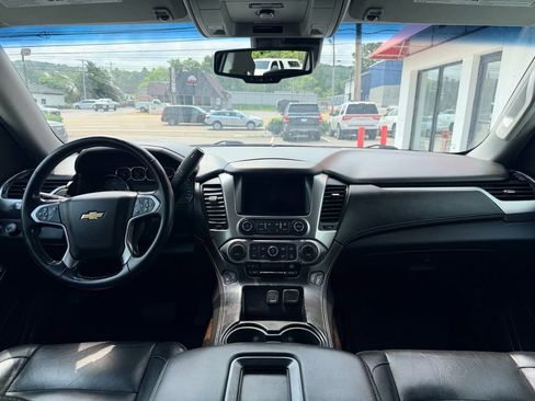 Used 2019 Chevrolet Tahoe LT w/ LT Midnight Edition AWD/4WD image 20