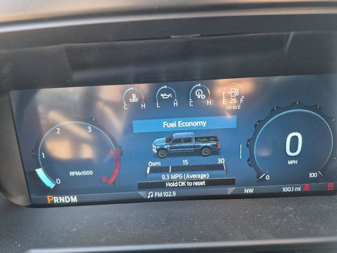 New 2025 Ford F250 Lariat w/ Black Appearance Package image 31