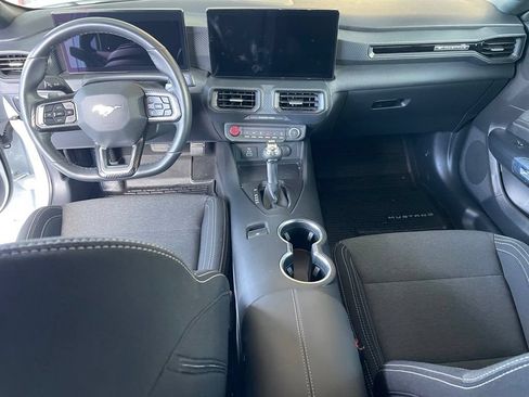 Used 2025 Ford Mustang GT RWD image 11