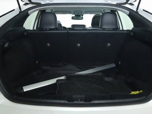 Used 2019 Toyota Prius XLE image 30