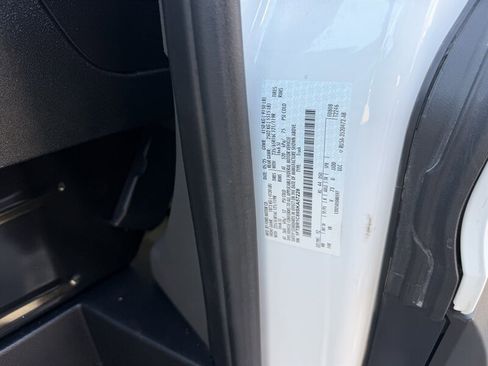 Used 2025 Ford Transit 250 148 Medium Roof RWD image 18