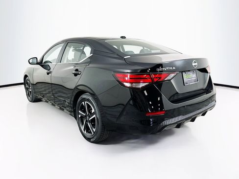 Used 2025 Nissan Sentra SV FWD image 5