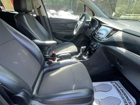 Used 2018 Buick Encore Preferred image 31