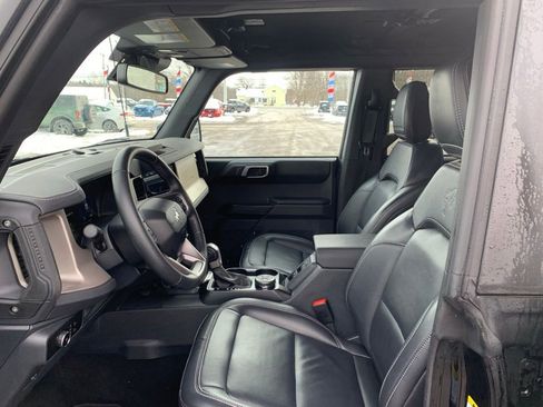 Used 2025 Ford Bronco Outer Banks image 11