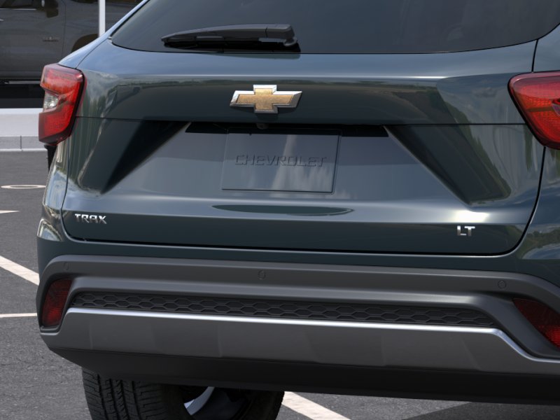 New 2026 Chevrolet Trax LT w/ Driver Confidence Package FWD image 17