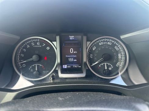 Used 2022 Toyota Tacoma Limited w/ Nightshade Package image 14